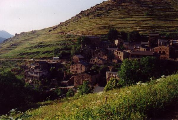Mantet, village de haute montagne dans les Pyrénées Orientales (66)